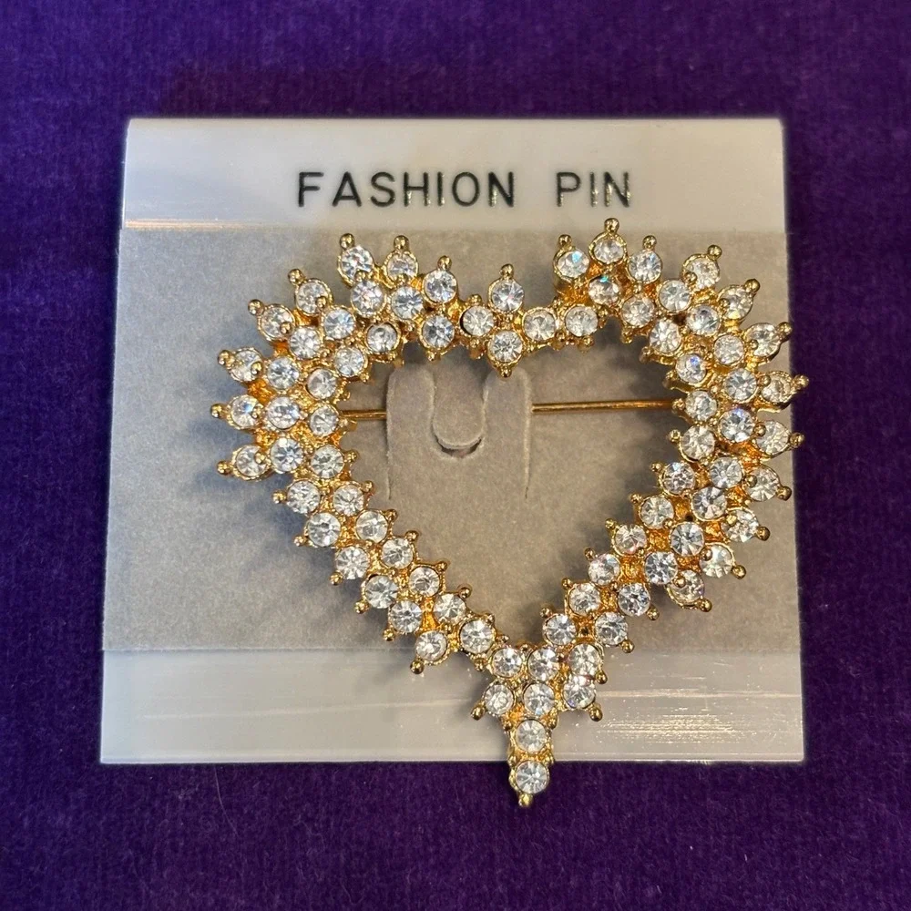 Vintage Rhinestone Heart Brooch Pin Gold Tone Crystal Romantic Glam Jewelry